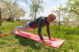 详解棒球规则中的打击区出界判定打者打击时脚的位置限制